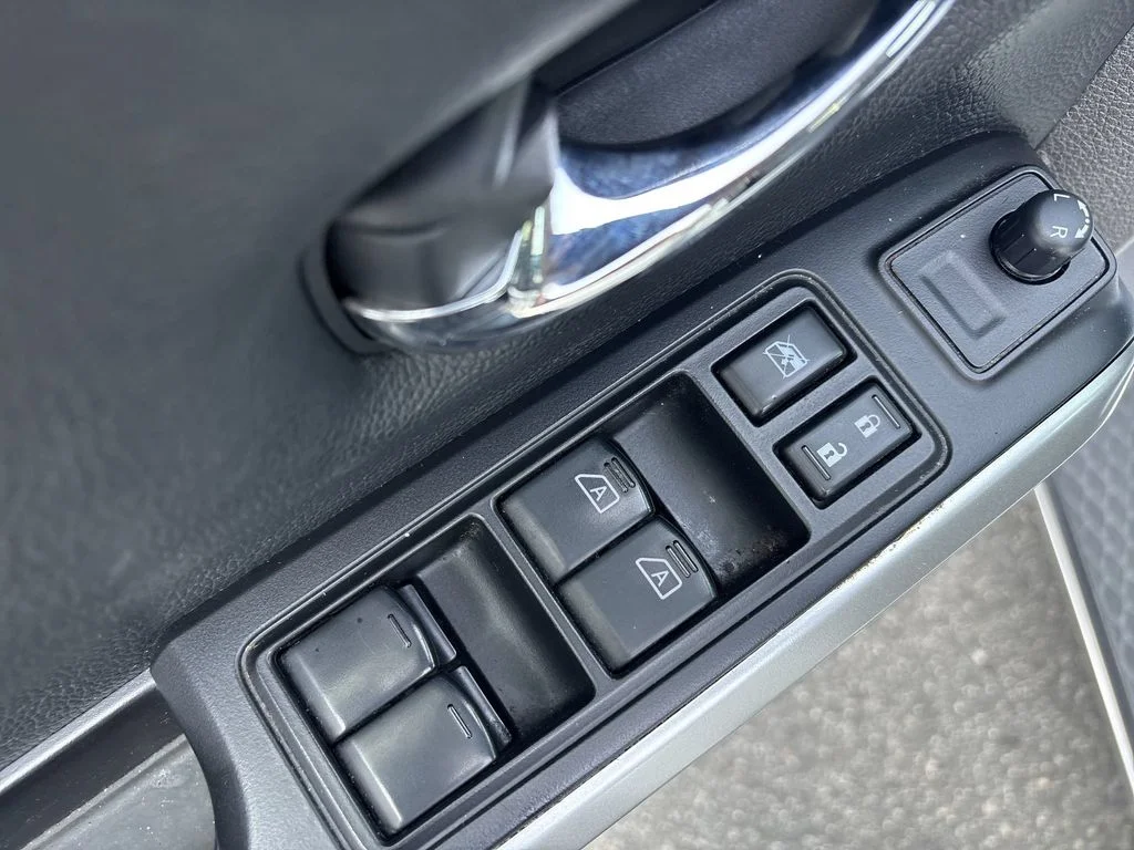 Used 2018 White Nissan SV image 15