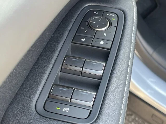 Certified Used 2023 IRIDIUM Lexus 350 Luxury image 27