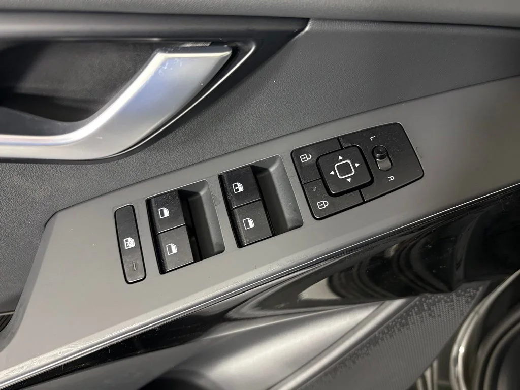 New 2026 Interstellar Gray Kia EX image 15