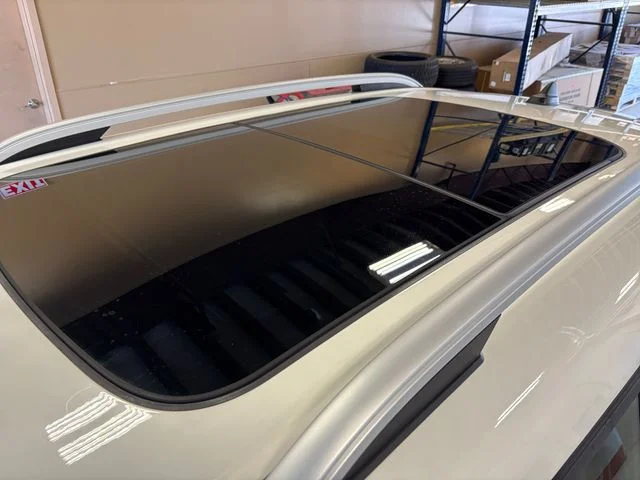 Used 2019 Blue MINI Iconic image 24