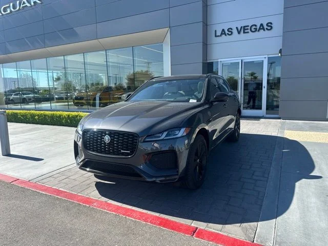 2025 Jaguar F-PACE P250 R-Dynamic S's photo