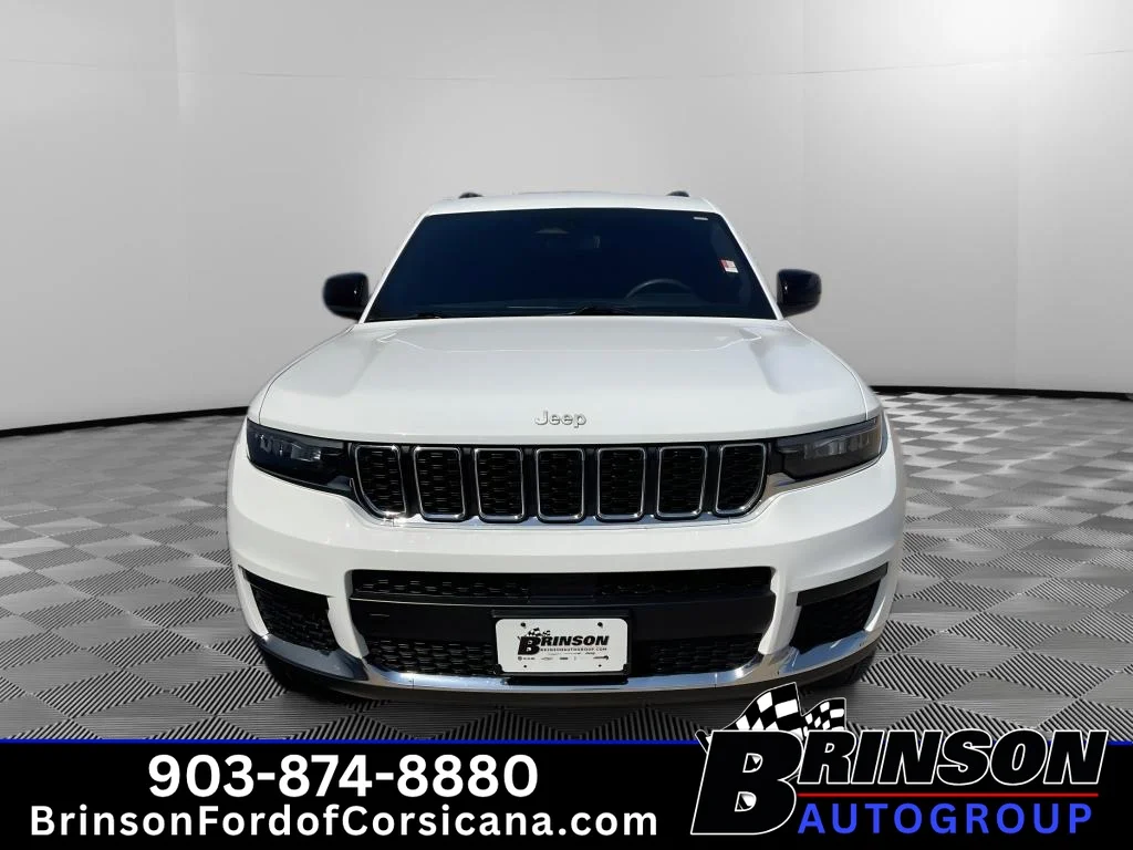 Used 2024 Bright White Clearcoat Jeep Laredo image 2