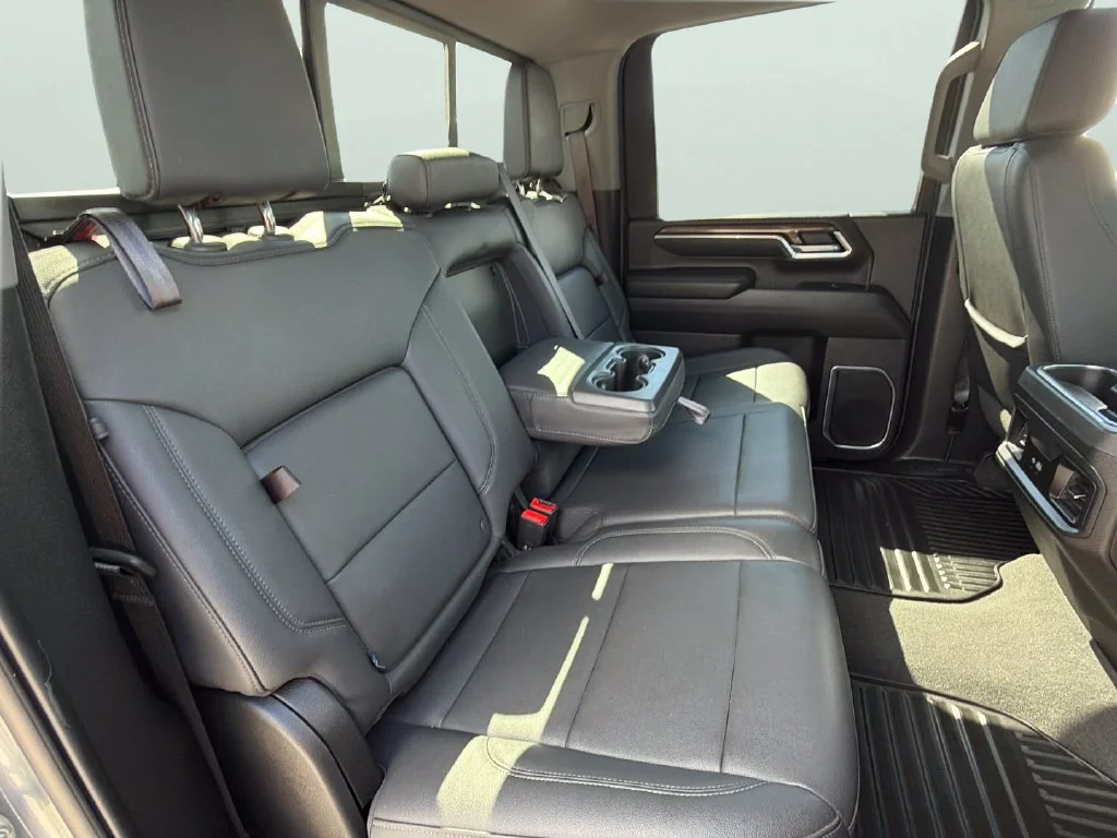 Used 2025 Sterling Gray Metallic Chevrolet LT image 30