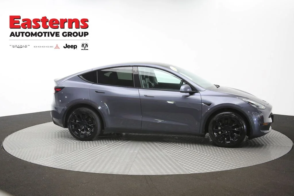 Used 2021 Gray Tesla Long Range image 40