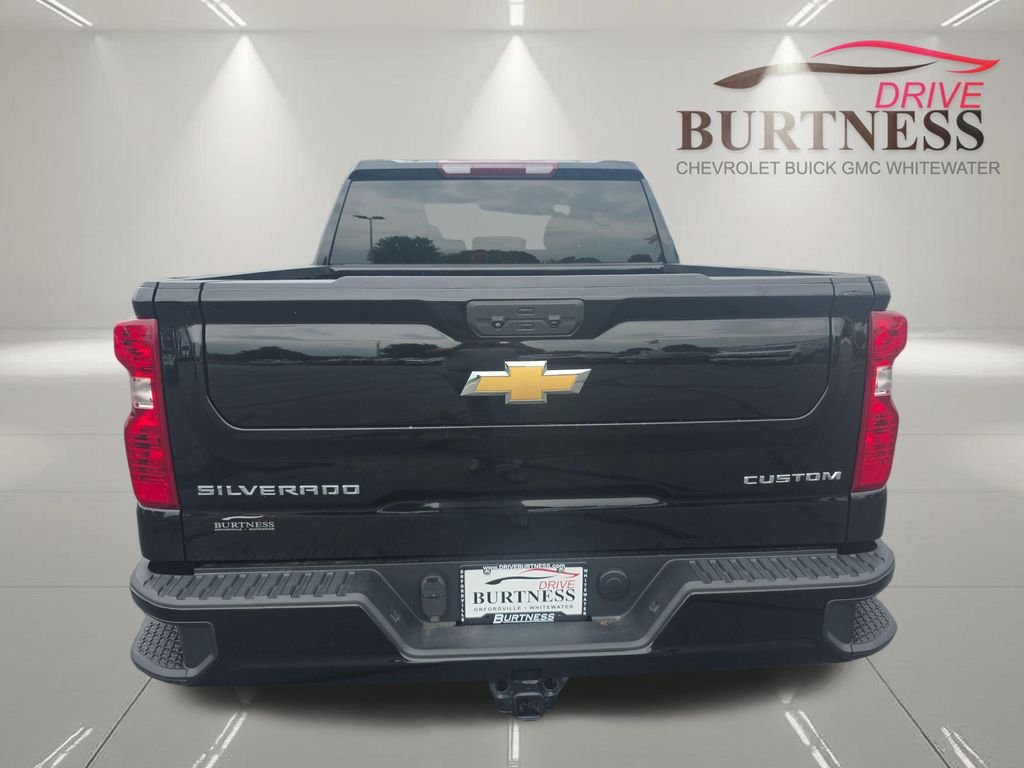 Used 2023 Black Chevrolet Custom image 7