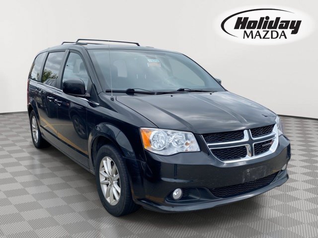 Used 2019 Black Onyx Crystal Pearlcoat Dodge SXT image 1