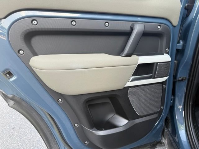 Used 2023 Blue Land Rover SE image 27