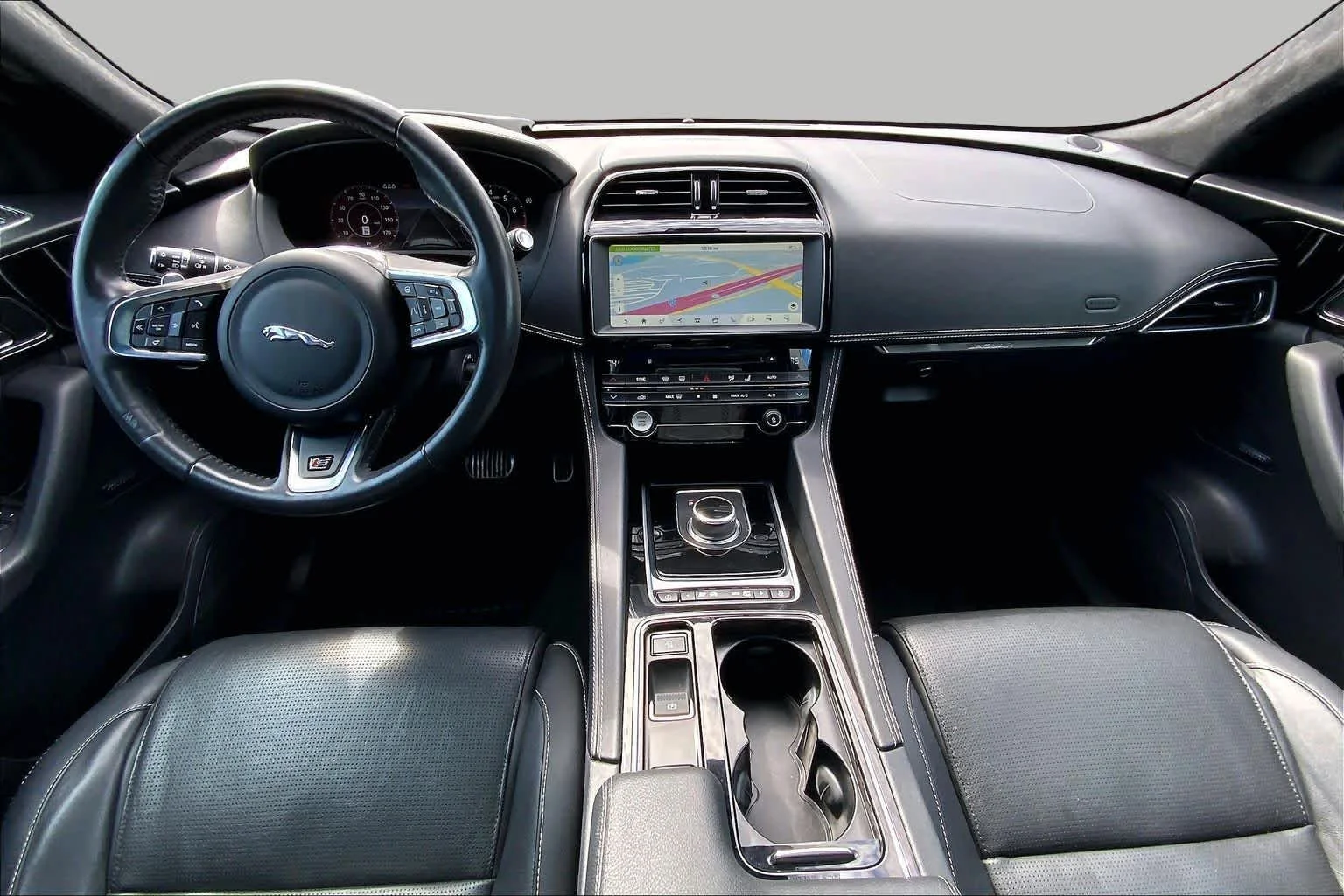 Used 2019  Jaguar S image 15