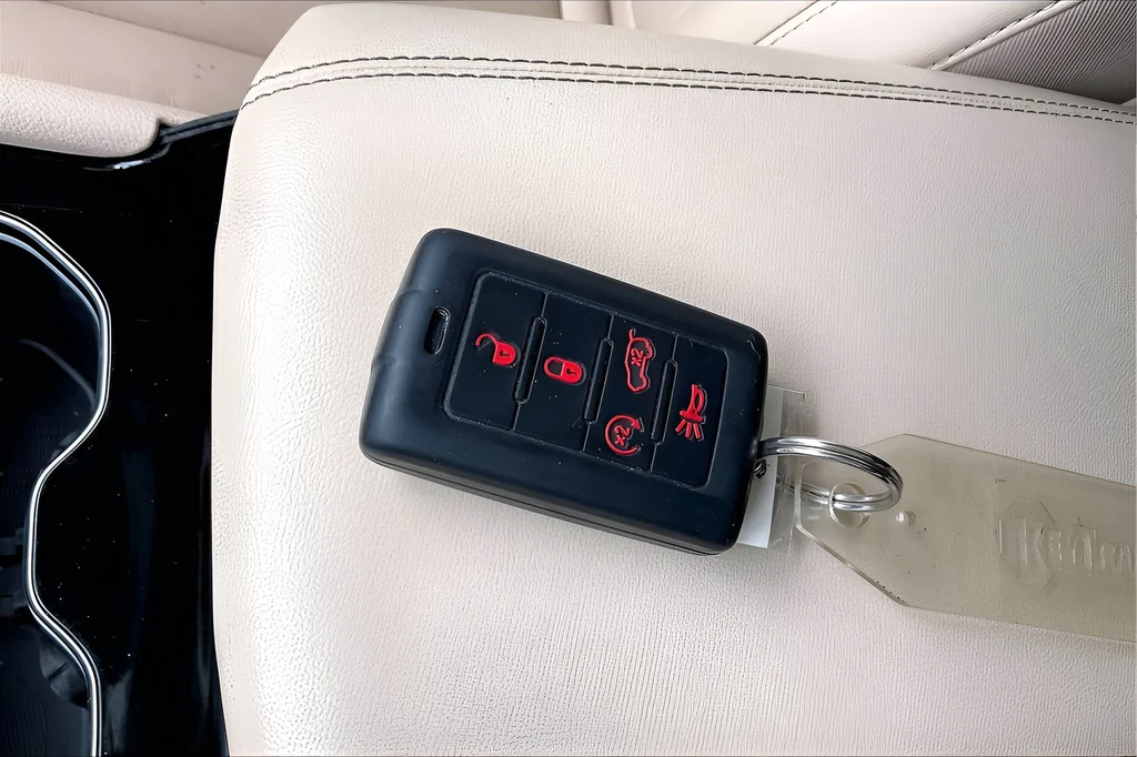 Used 2021 Red Jeep Limited image 30