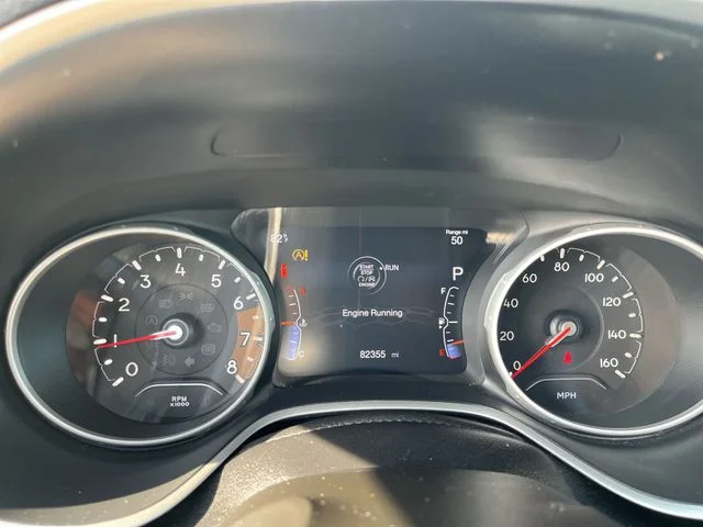 Used 2019 Silver Jeep Limited image 12