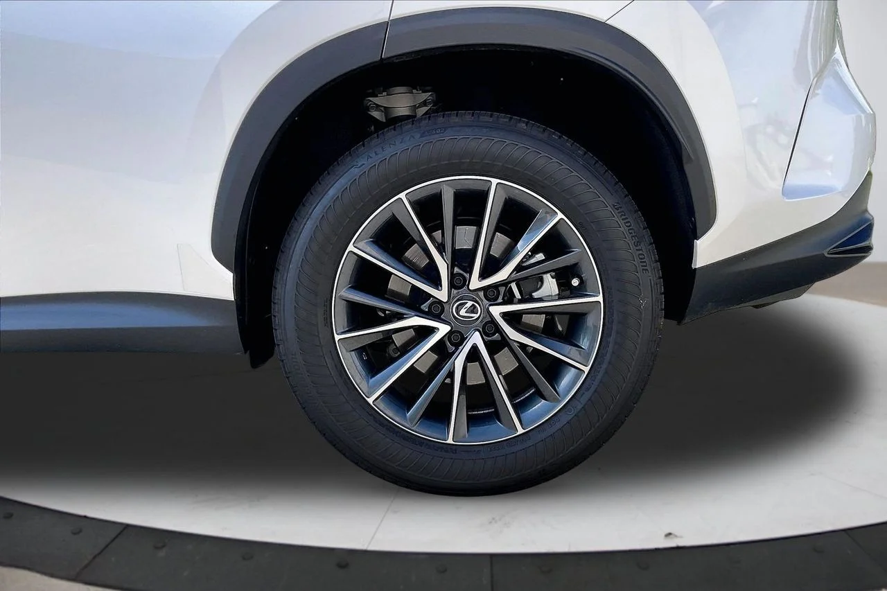 Used 2025 White Lexus 250 Premium image 36