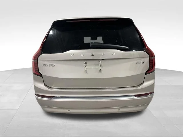 New 2026 Bright Dusk Volvo Plus image 7