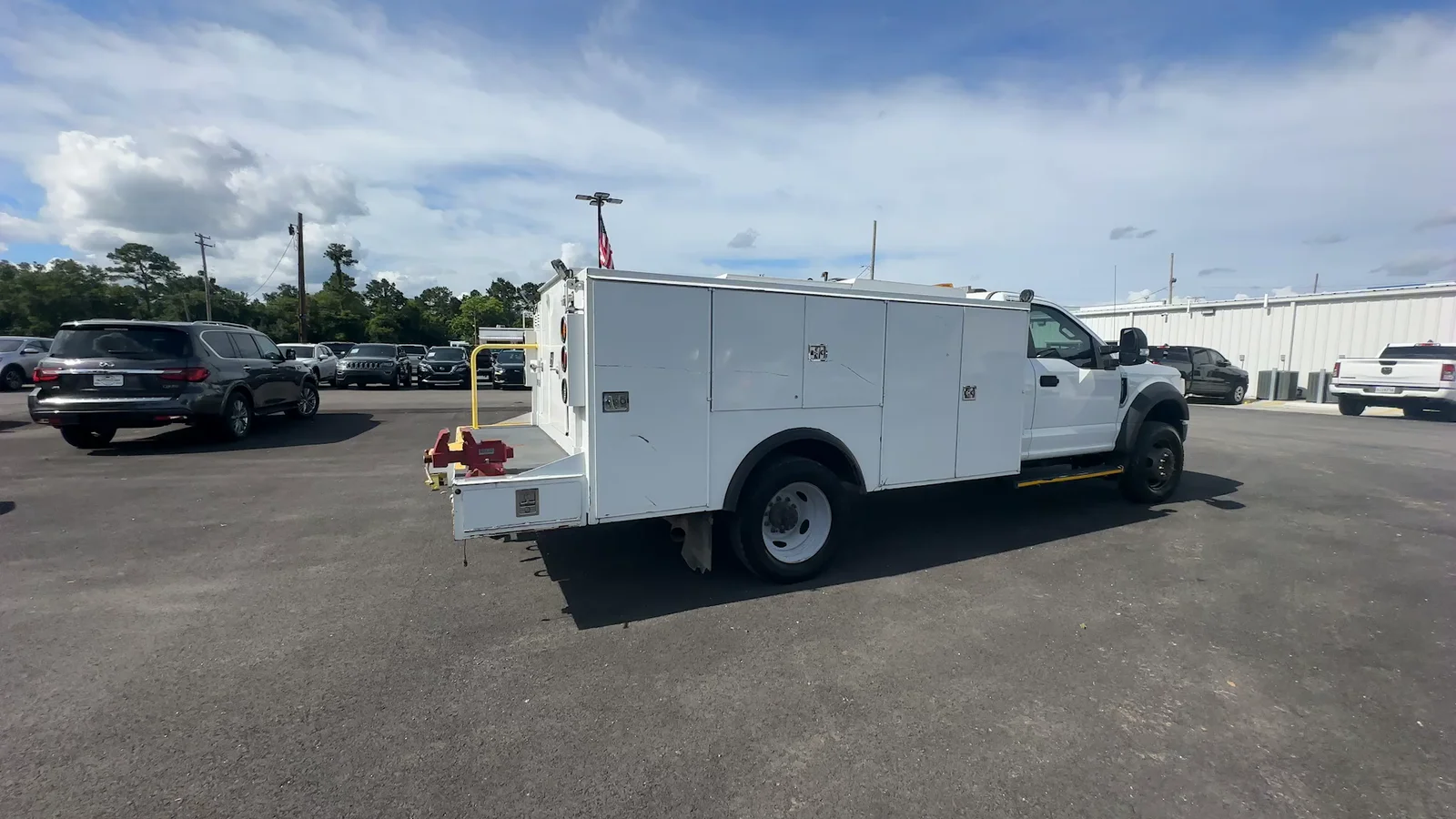 Used 2020 White Ford XL image 7
