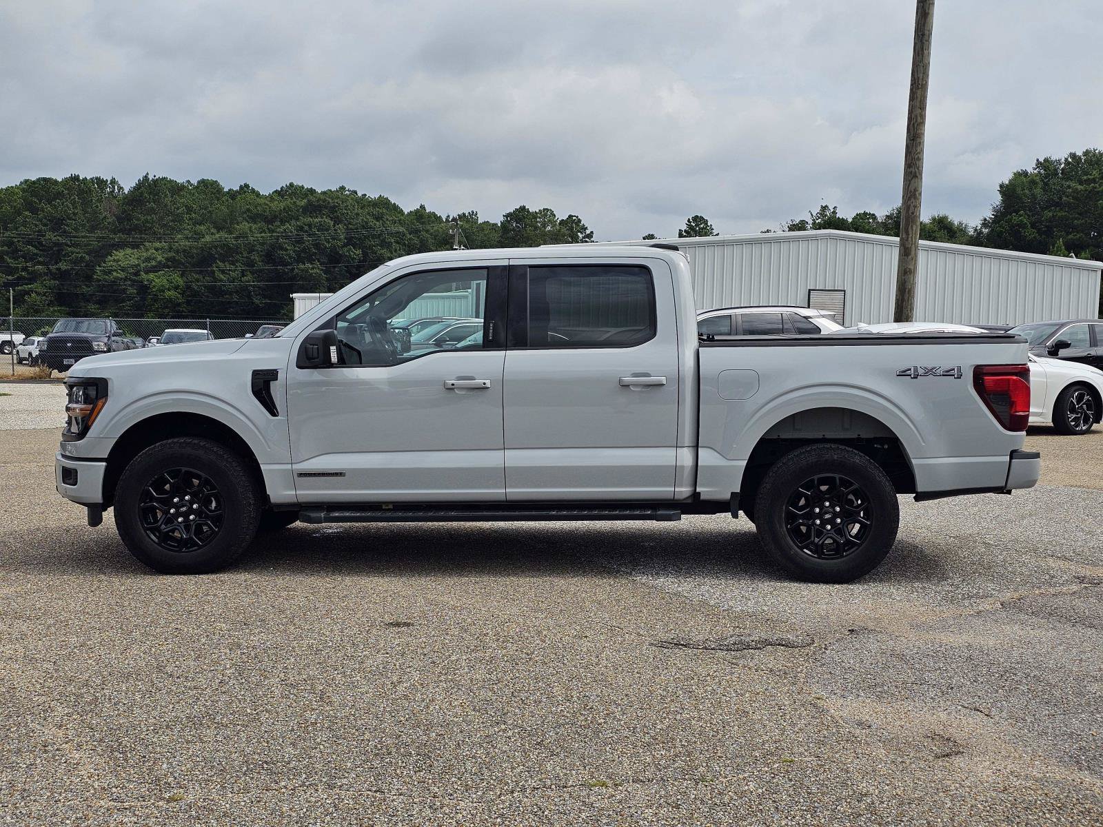 2024 Ford F-150 XLT - Photo 15