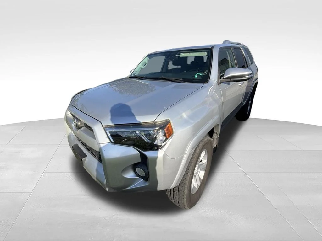 Used 2016  Toyota SR5 Premium image 1