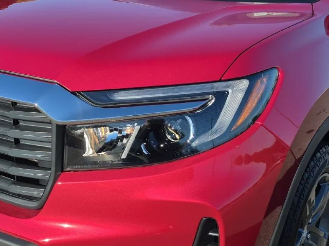 Used 2023 Red Honda RTL image 9