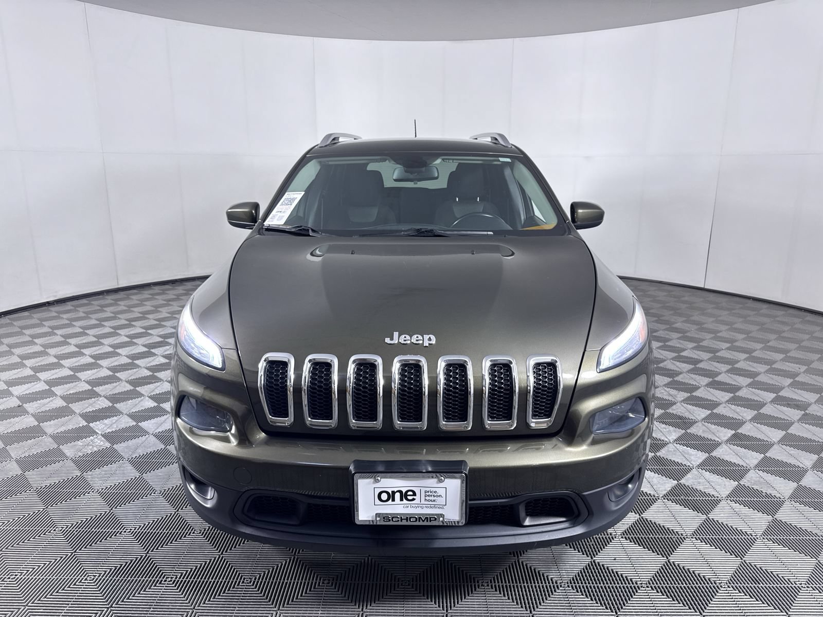 Used 2014 Eco Green Pearlcoat Jeep Latitude image 33