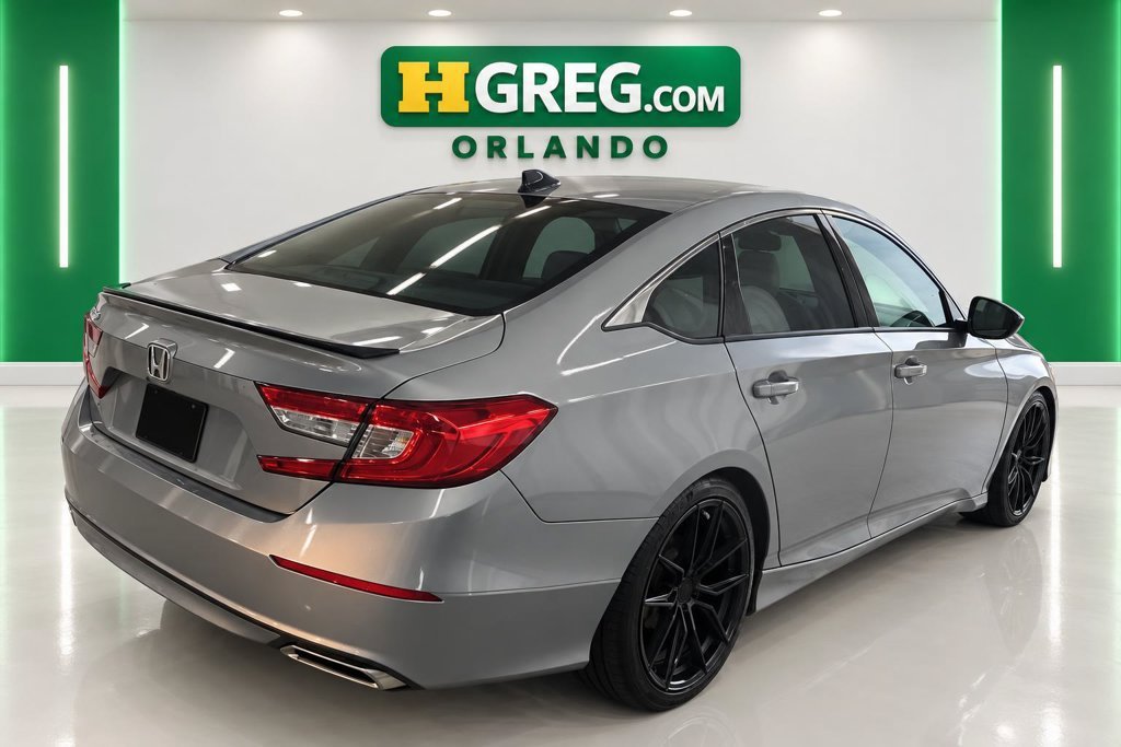 Used 2021 Lunar Silver Metallic Honda Sport image 4