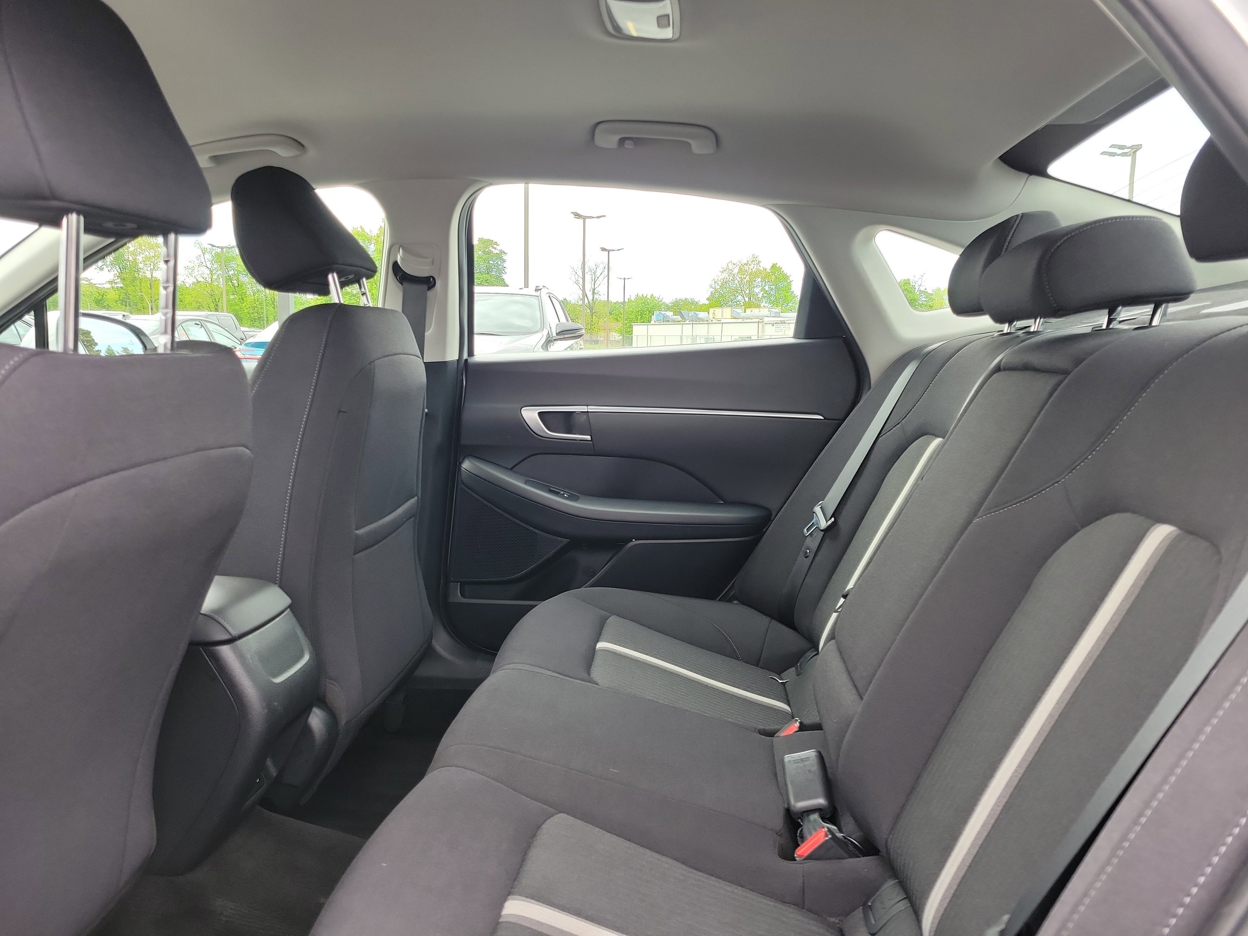 Used 2025 Aero Silver Hyundai SEL image 11