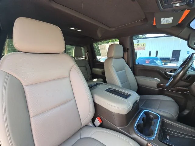 Used 2021 White GMC SLT image 21