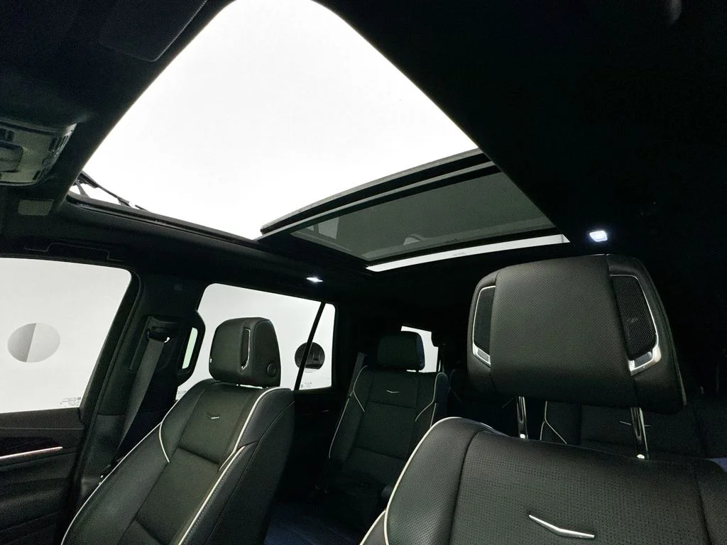 Used 2023 Black Cadillac Sport image 22