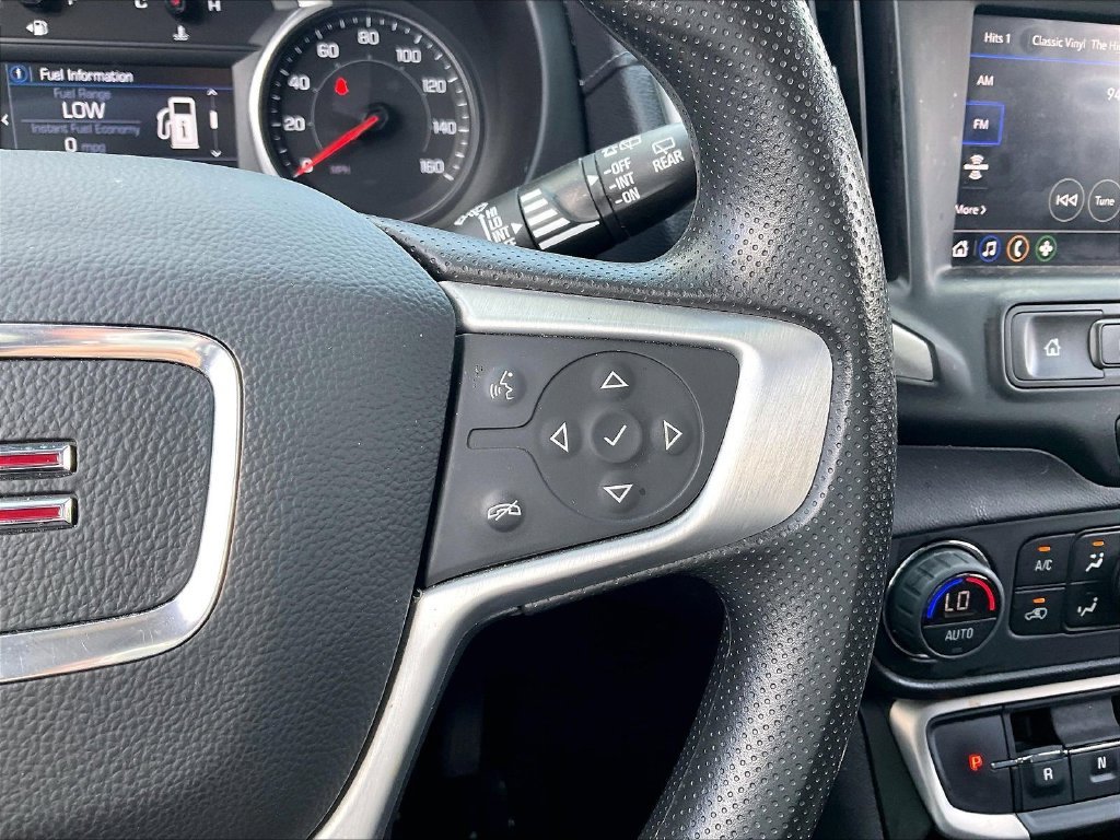 Used 2022 Silver GMC SLE image 23