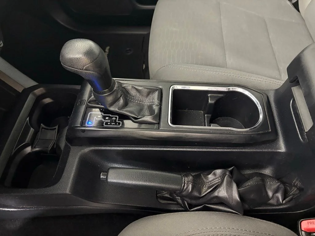 Used 2018 Gray Toyota SR image 31