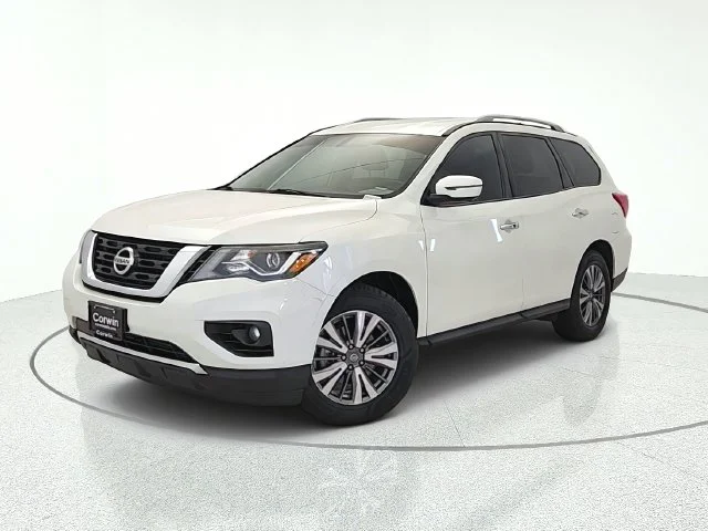 Used 2019 White Nissan SL image 1