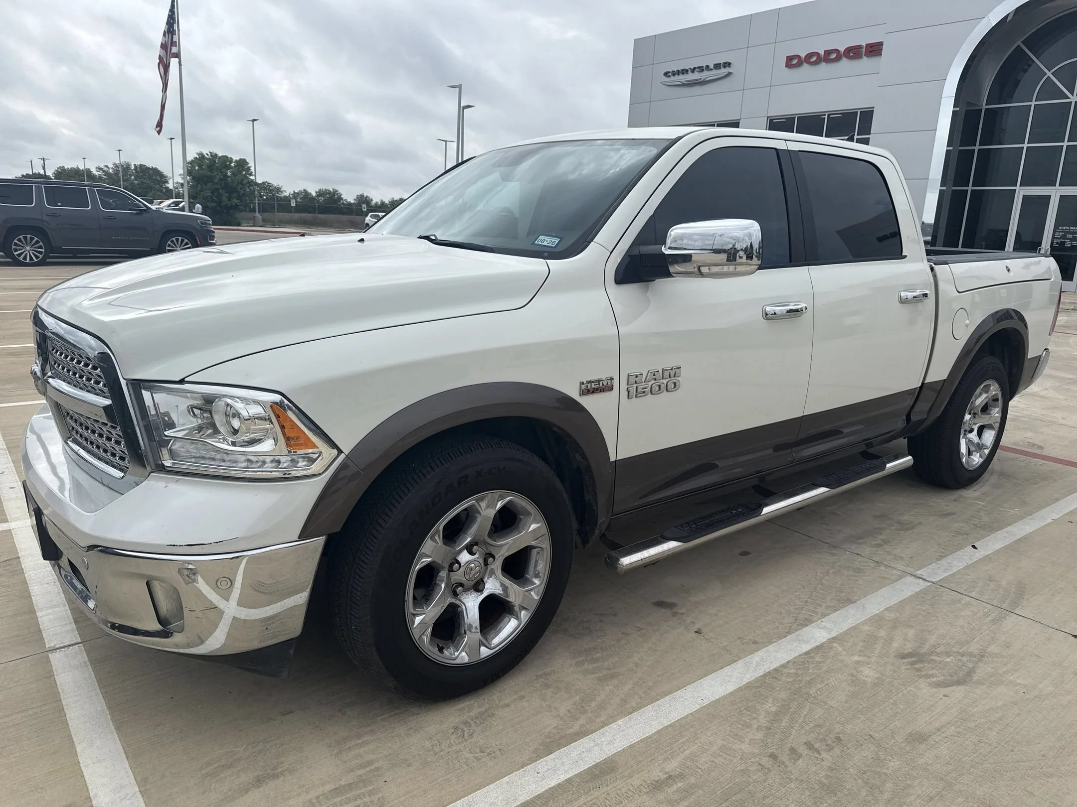 Used 2018 White Ram Laramie image 6