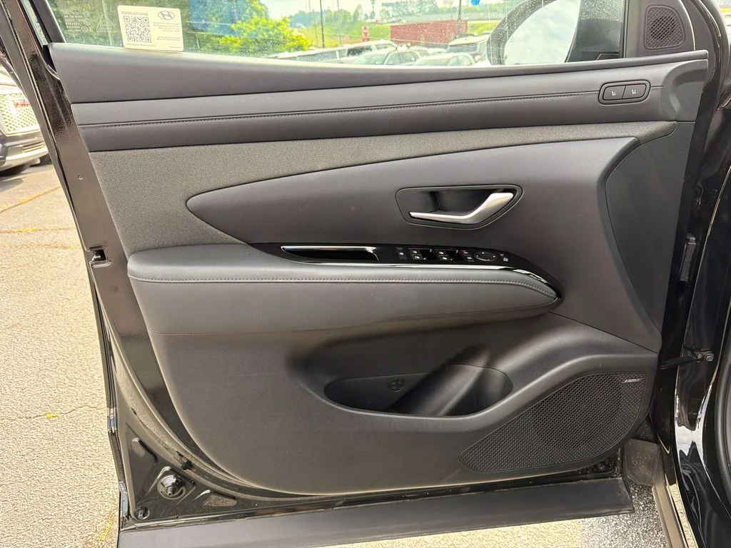 Used 2025 Black Hyundai Limited image 10
