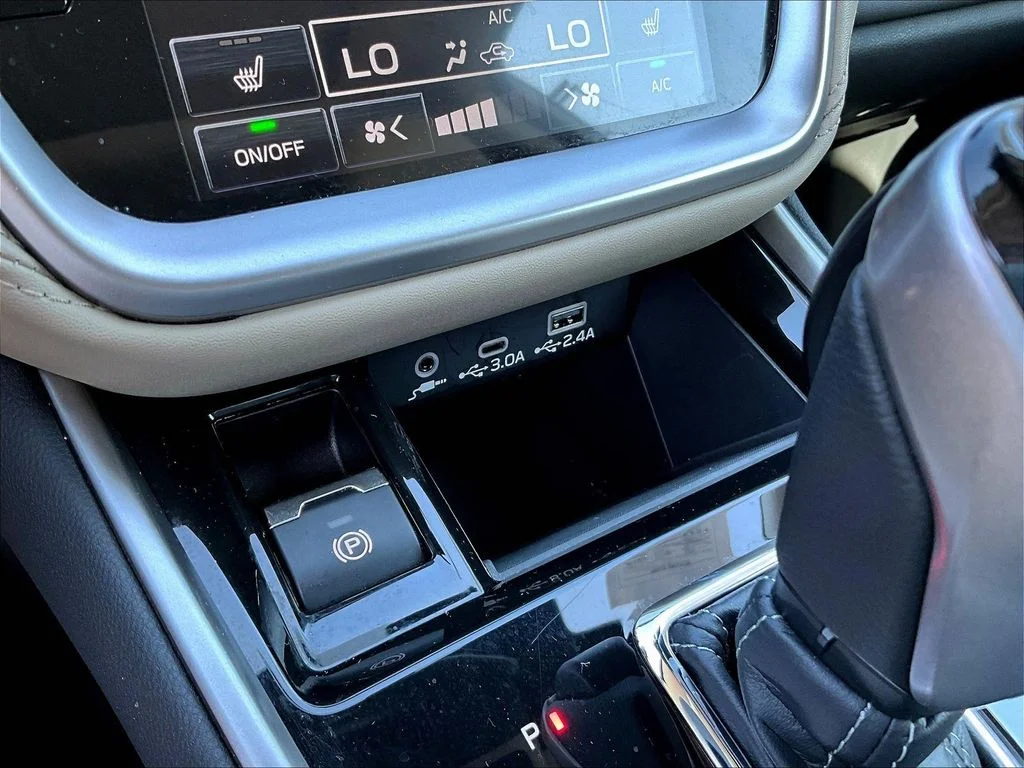 Used 2025 White Subaru Limited image 17