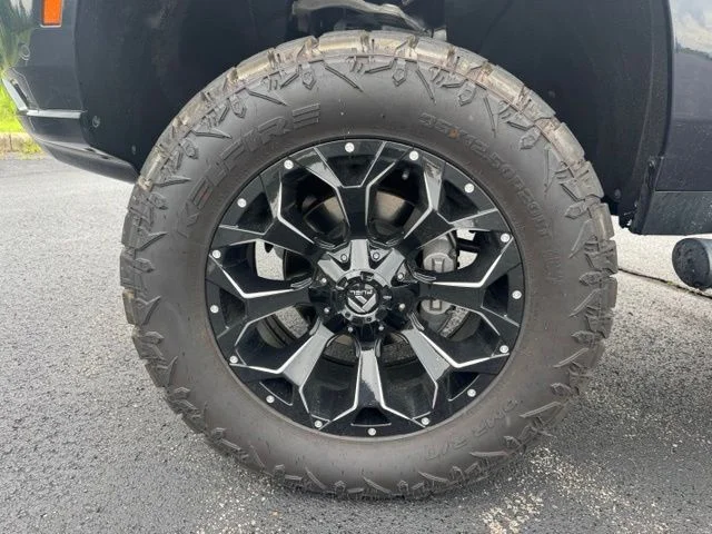 2025 Chevrolet Tahoe Z71 - Photo 12