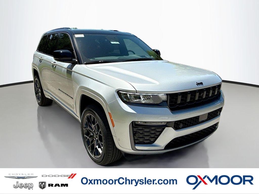 2026 Jeep Grand Cherokee Summit 4x4's photo