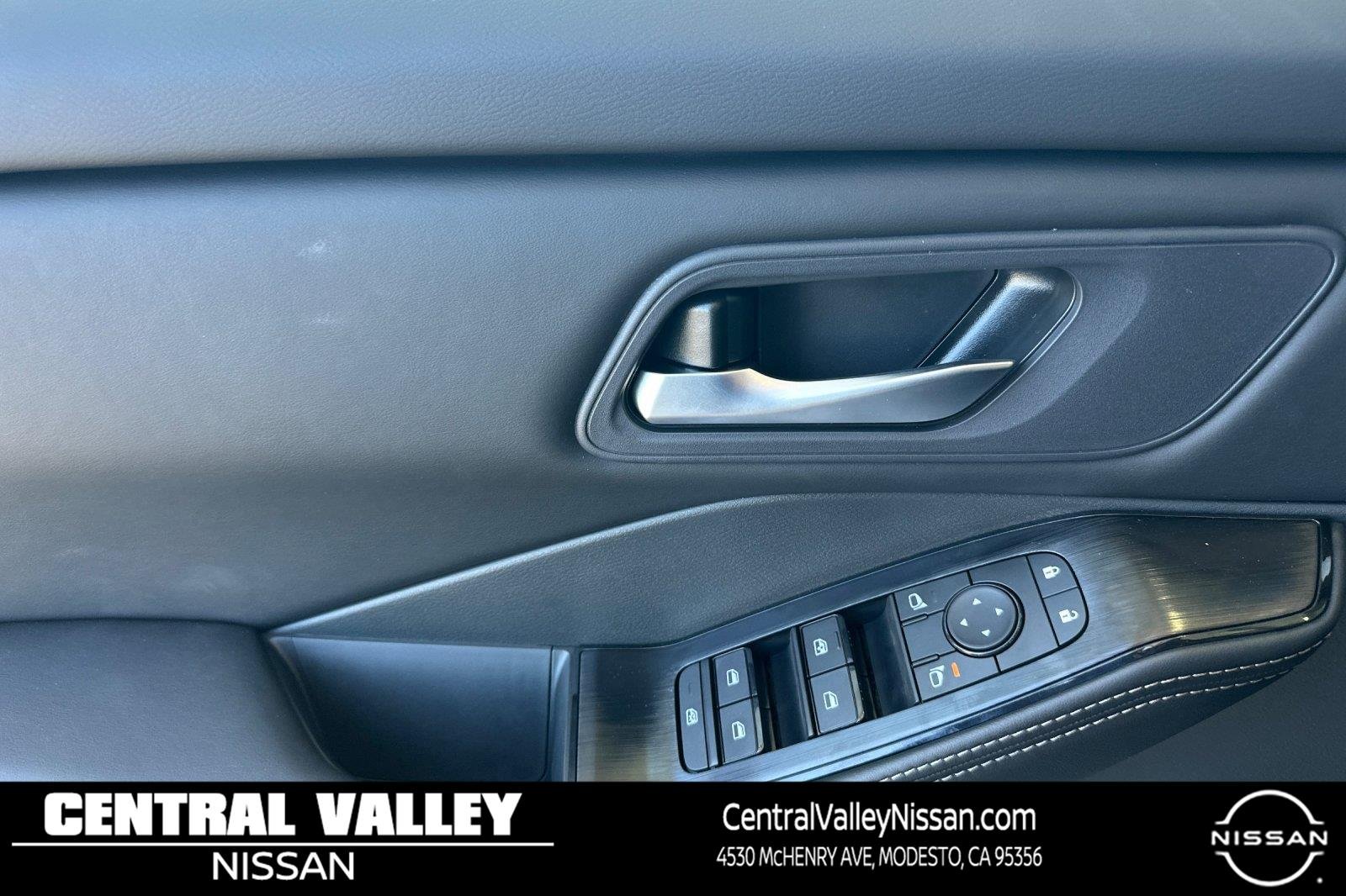 New 2026 Everest White Pearl Tricoat Nissan SV image 11