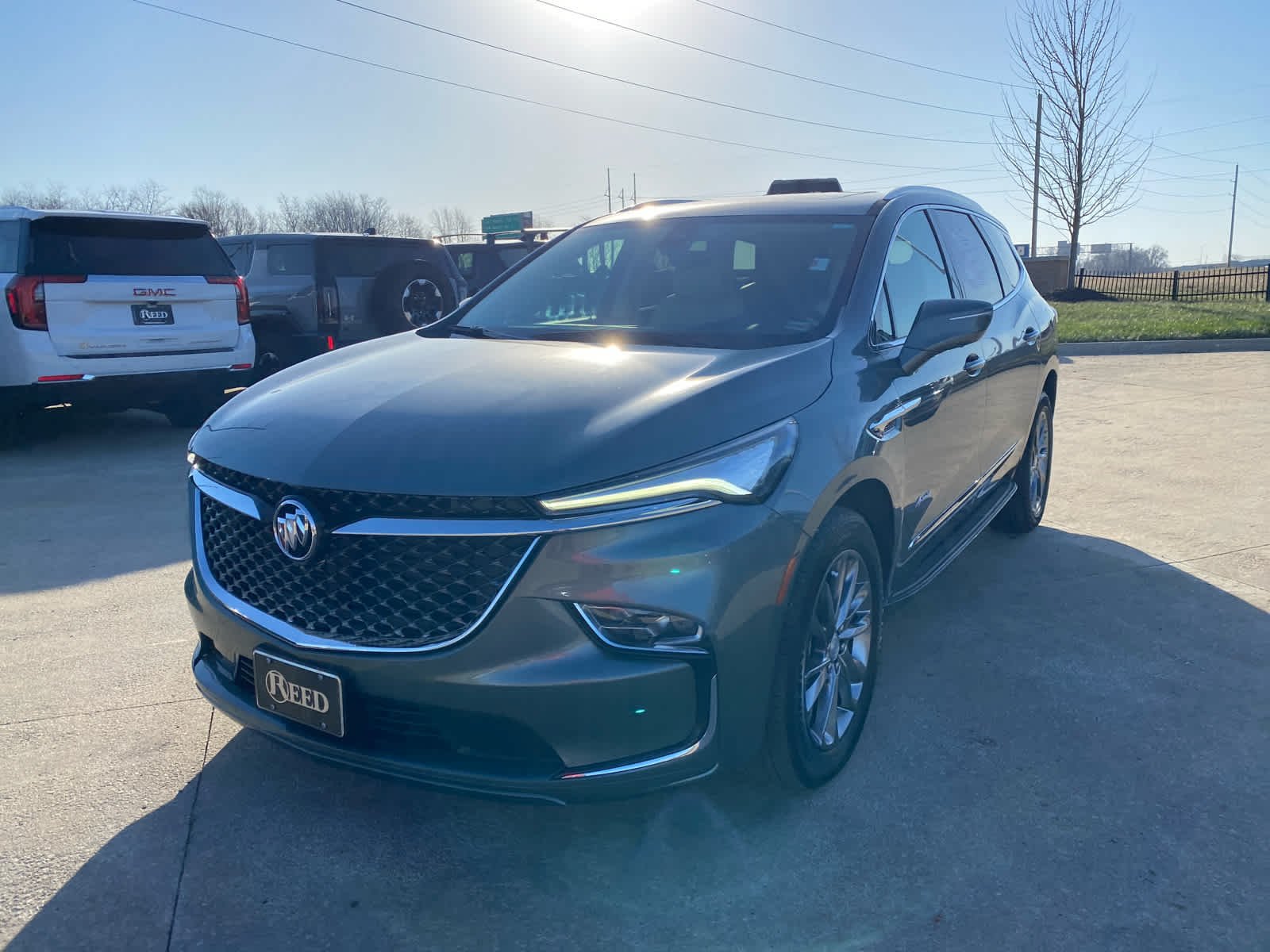 Used 2022 Buick Enclave Avenir with VIN 5GAEVCKW6NJ123573 for sale in Kansas City