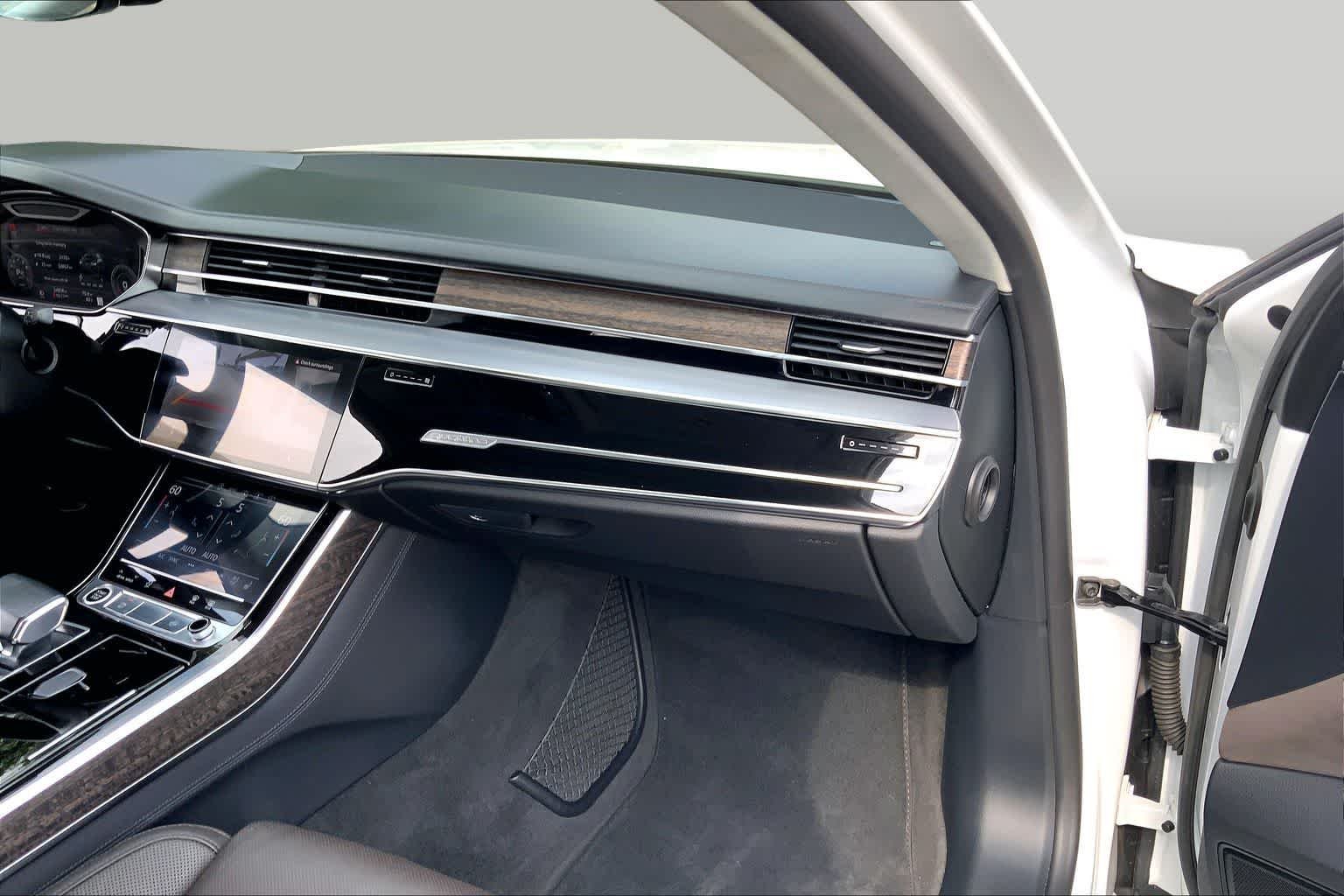 Used 2021 Glacier White Metallic Audi  image 19