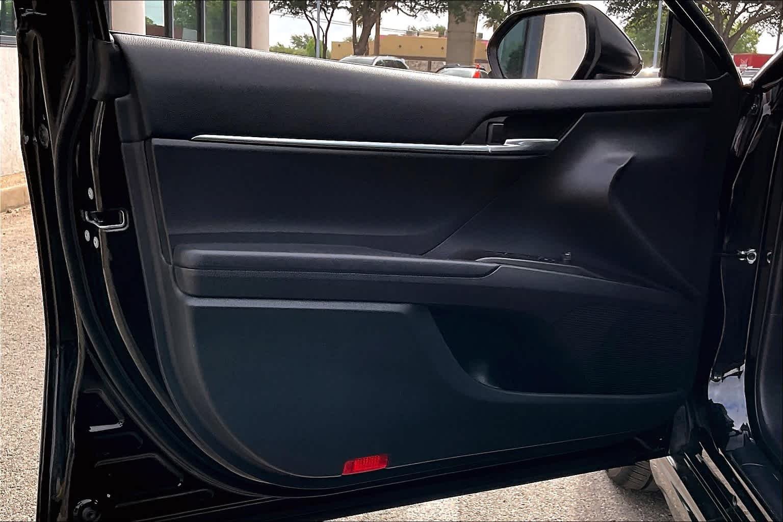 Used 2021 Midnight Black Metallic Toyota SE image 20