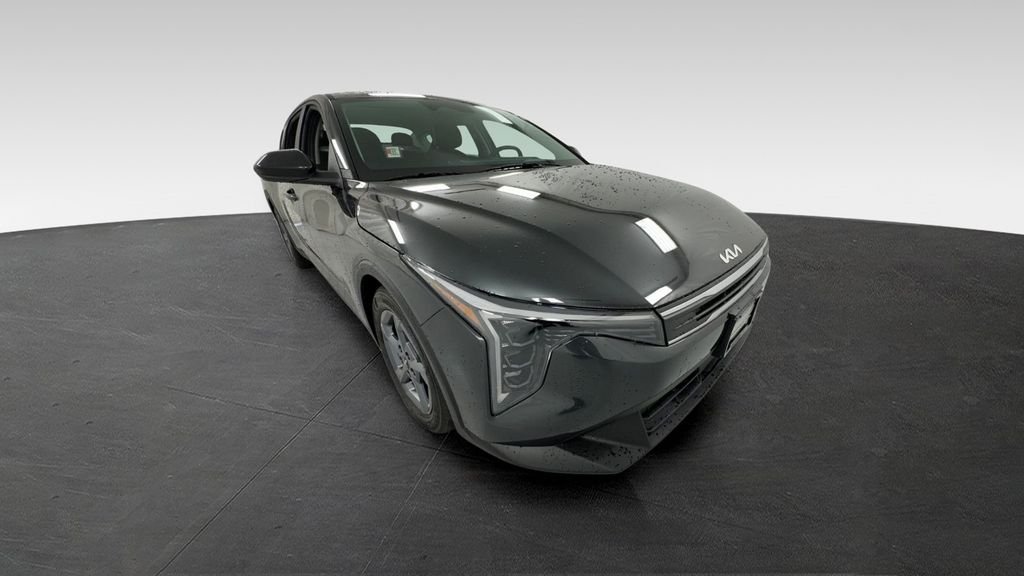 2026 Kia K4 LXS AT's photo