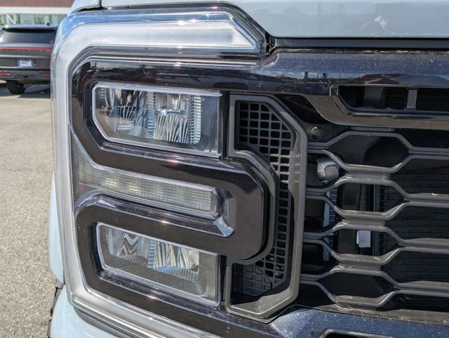 New 2026 Glacier Gray Metallic Tri-Coat Ford F-250® Lariat® image 10