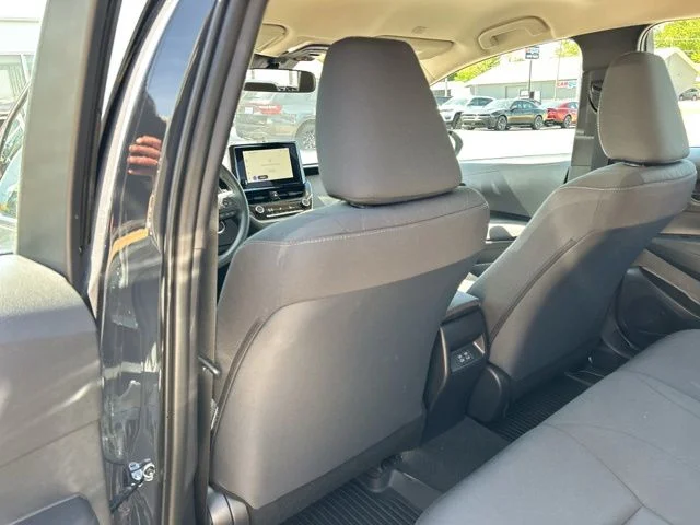 Used 2025  Toyota LE image 16