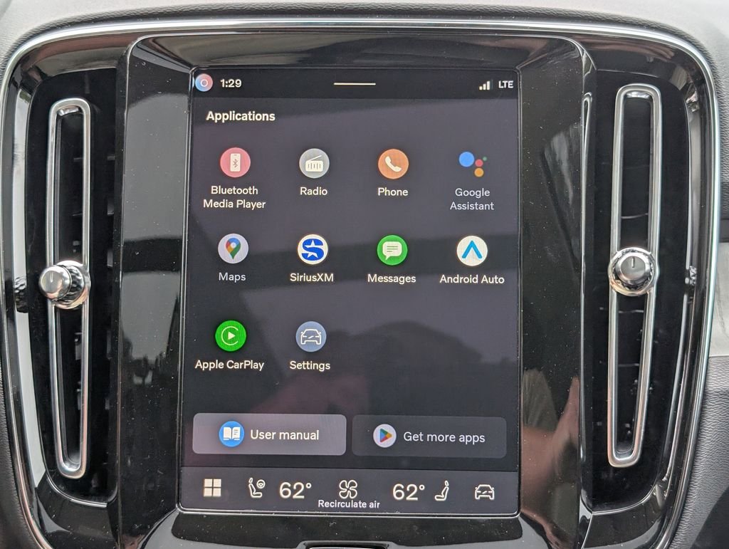 2026 Volvo XC40 Plus - Photo 21