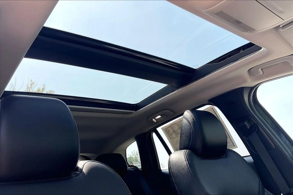 Used 2025 Blue Metallic Mazda Premium image 22