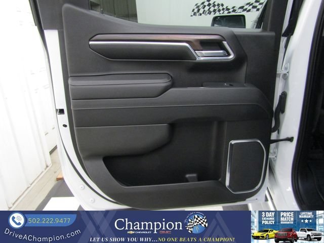 Used 2023 SUMMIT WHITE GMC SLT image 21