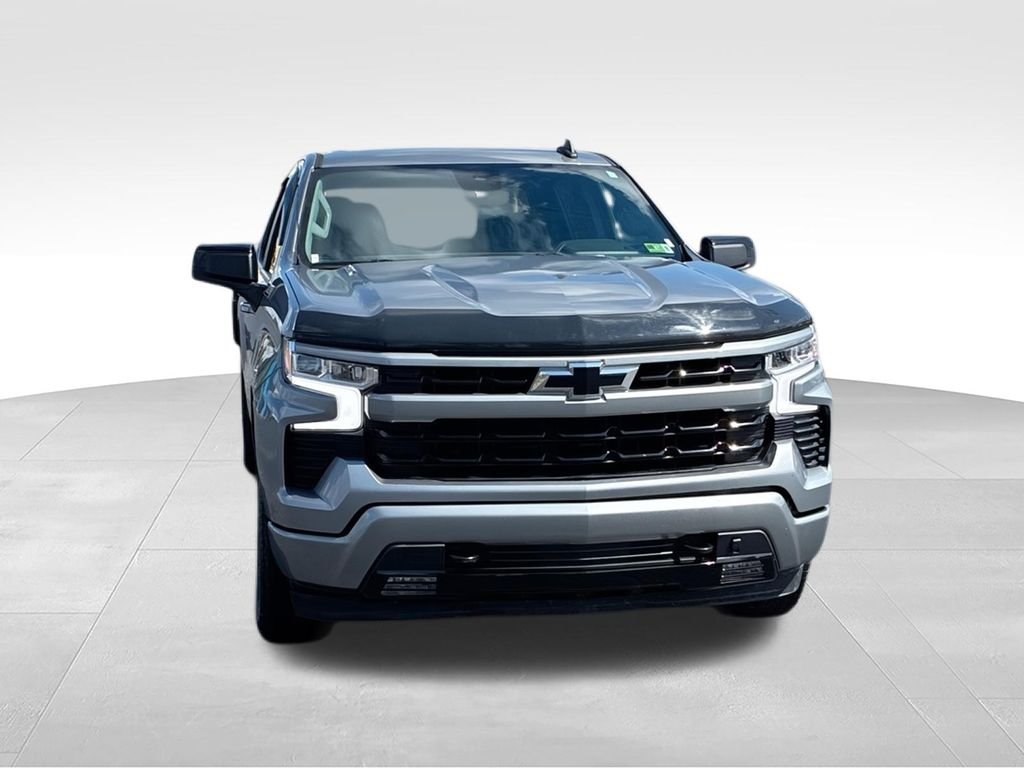 Used 2023 Gray Chevrolet RST image 3