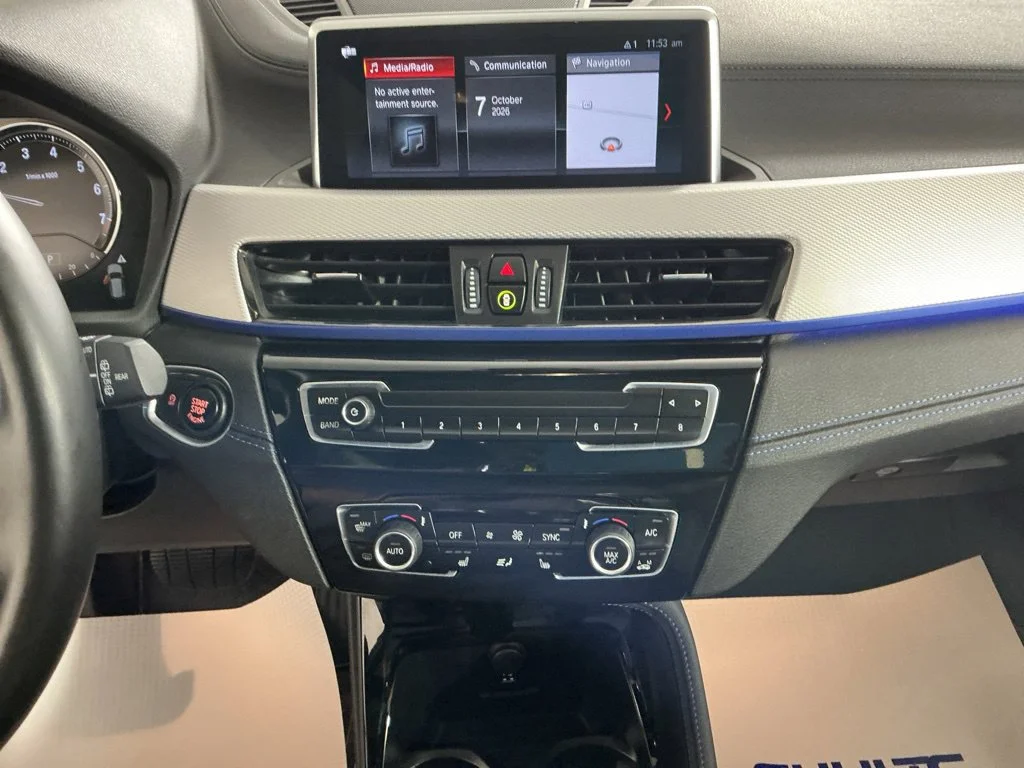 Used 2022 Blue BMW xDrive28i image 24