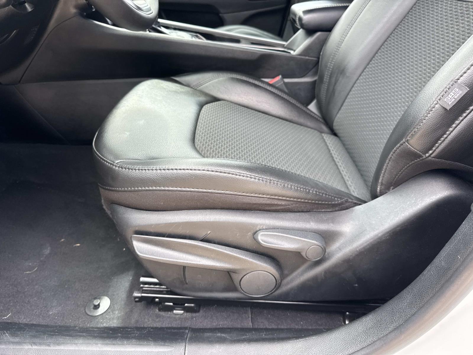Used 2022 Bright White Clearcoat Jeep Altitude image 16