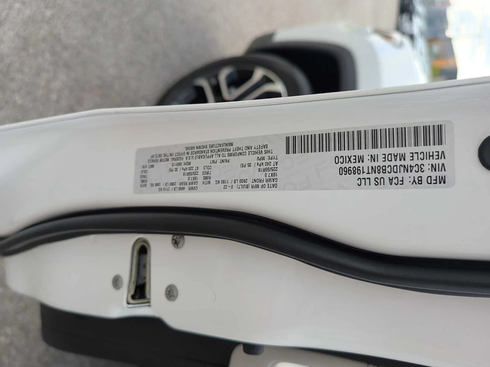 Used 2022 Bright White Clearcoat Jeep Limited image 32