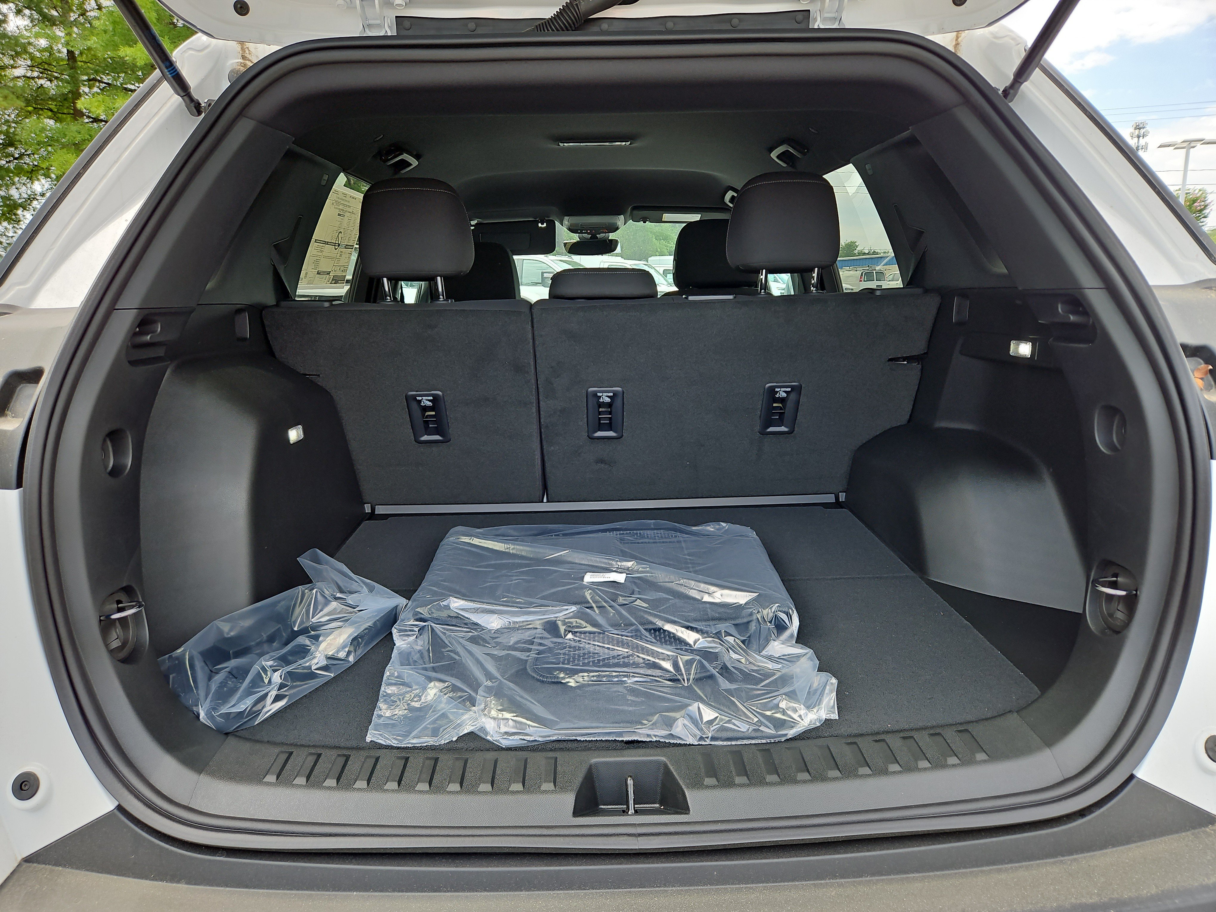 2026 Chevrolet Equinox LT - Photo 11