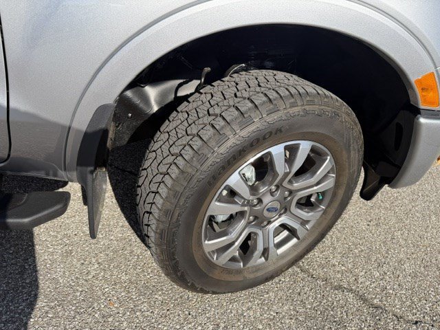 Used 2020 Silver Metallic Ford LARIAT image 34