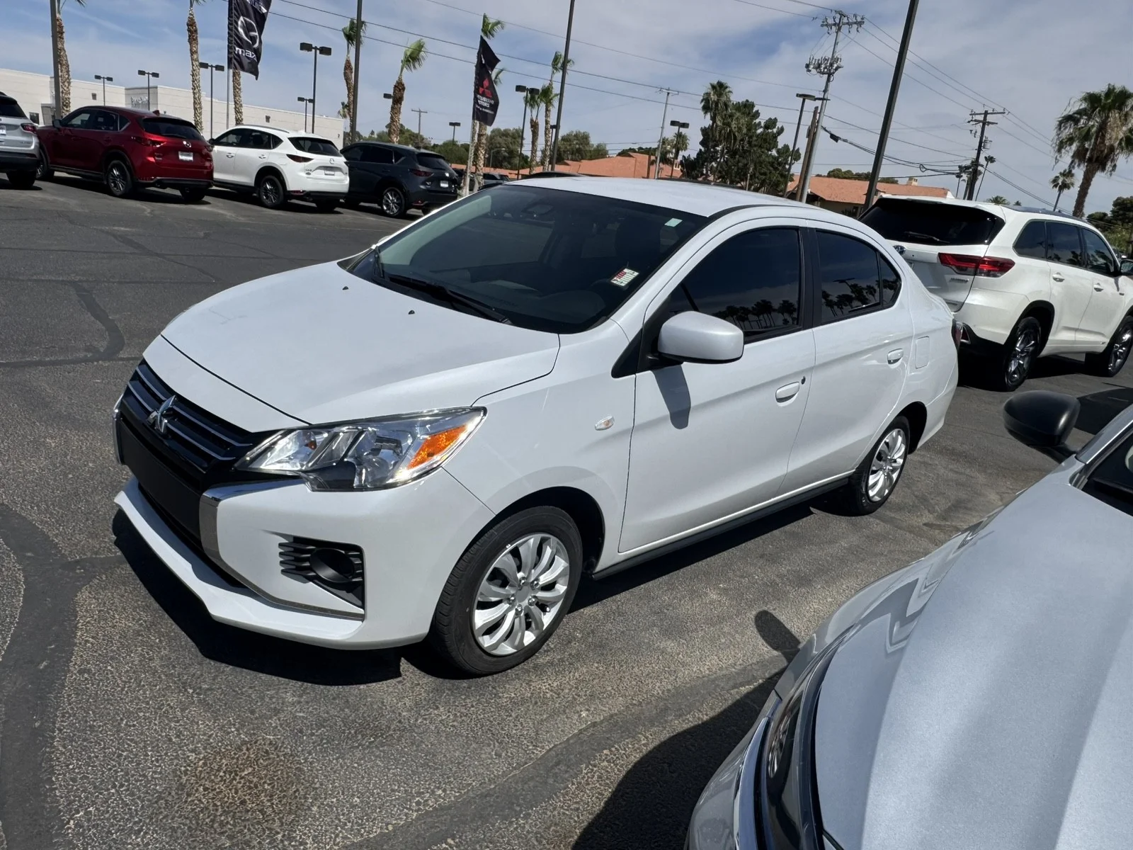 Used 2024 White Mitsubishi ES image 1